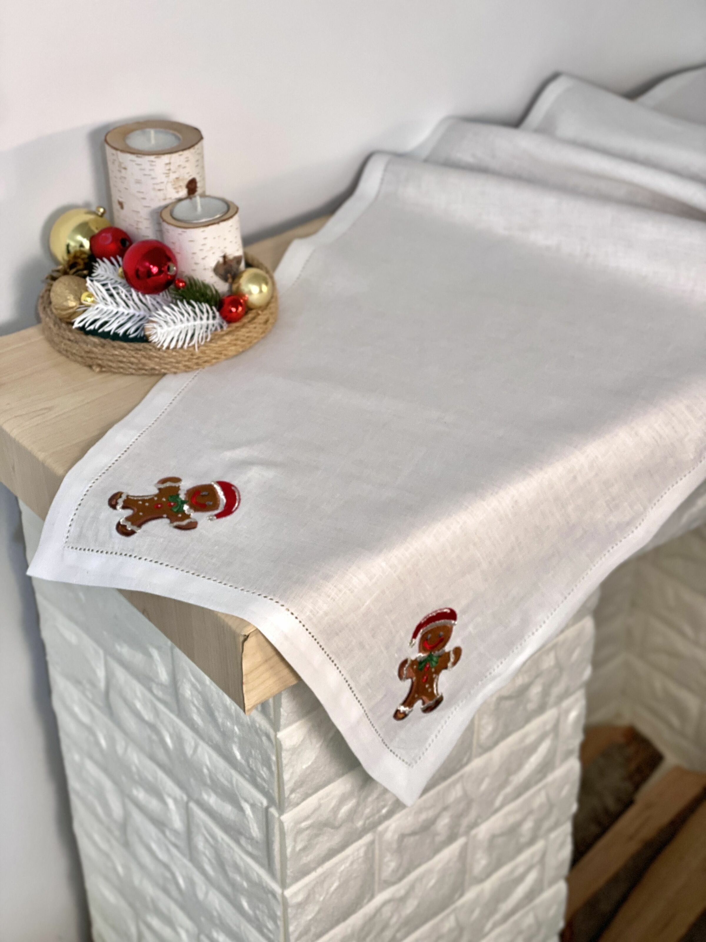 Доріжка на стіл з вишивкою GINGERBREAD MAN, 40x140, Прямокутна, Новорічний, Вишивка, 100% льон - фото 4