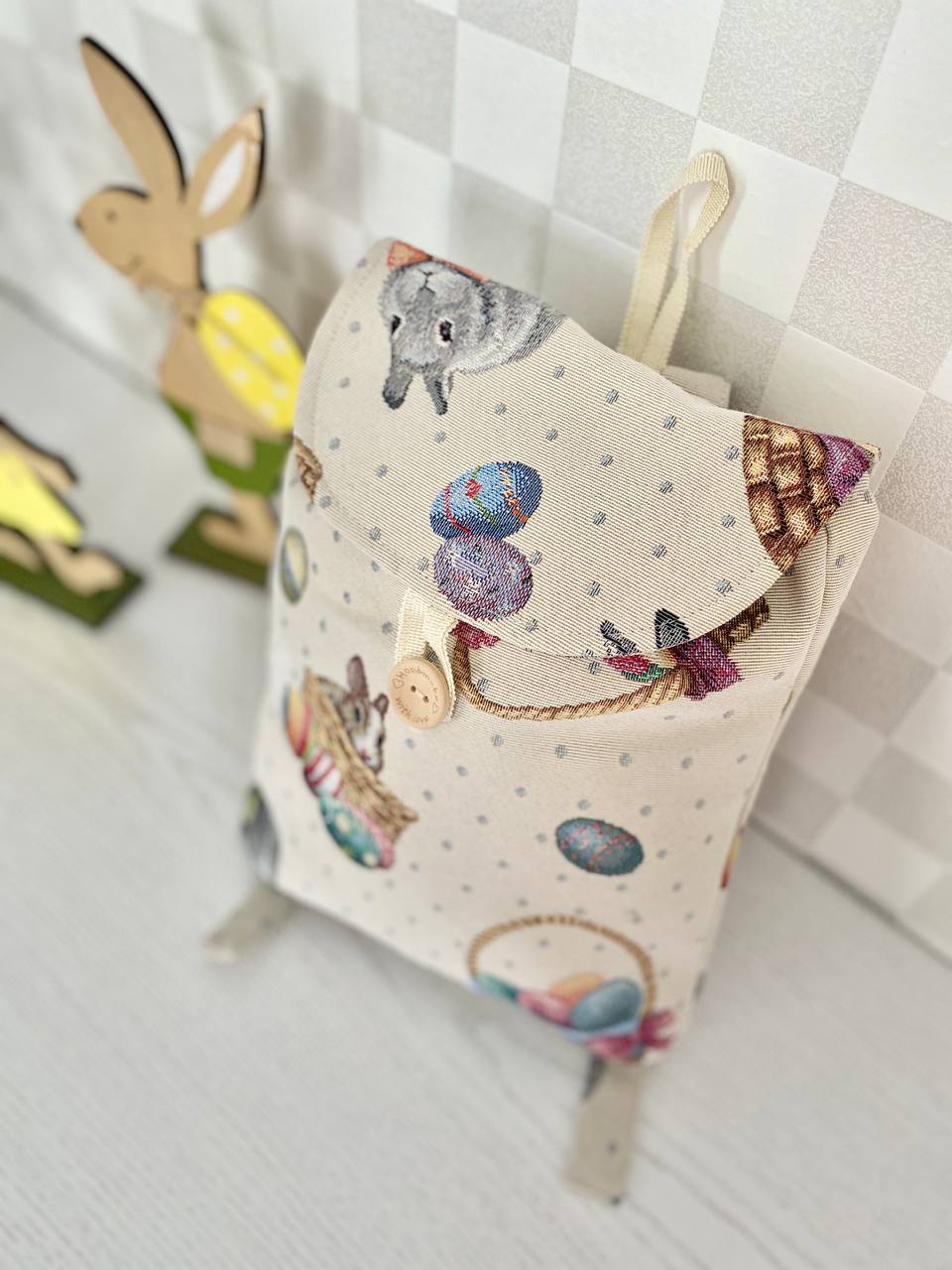 Рюкзачок дитячий гобеленовий EDEN647 Limaso, 25x37x6, Великодній, Без люрексу, 75% поліестер, 22% бавовна, 3% акрил, Гобелен - фото 3