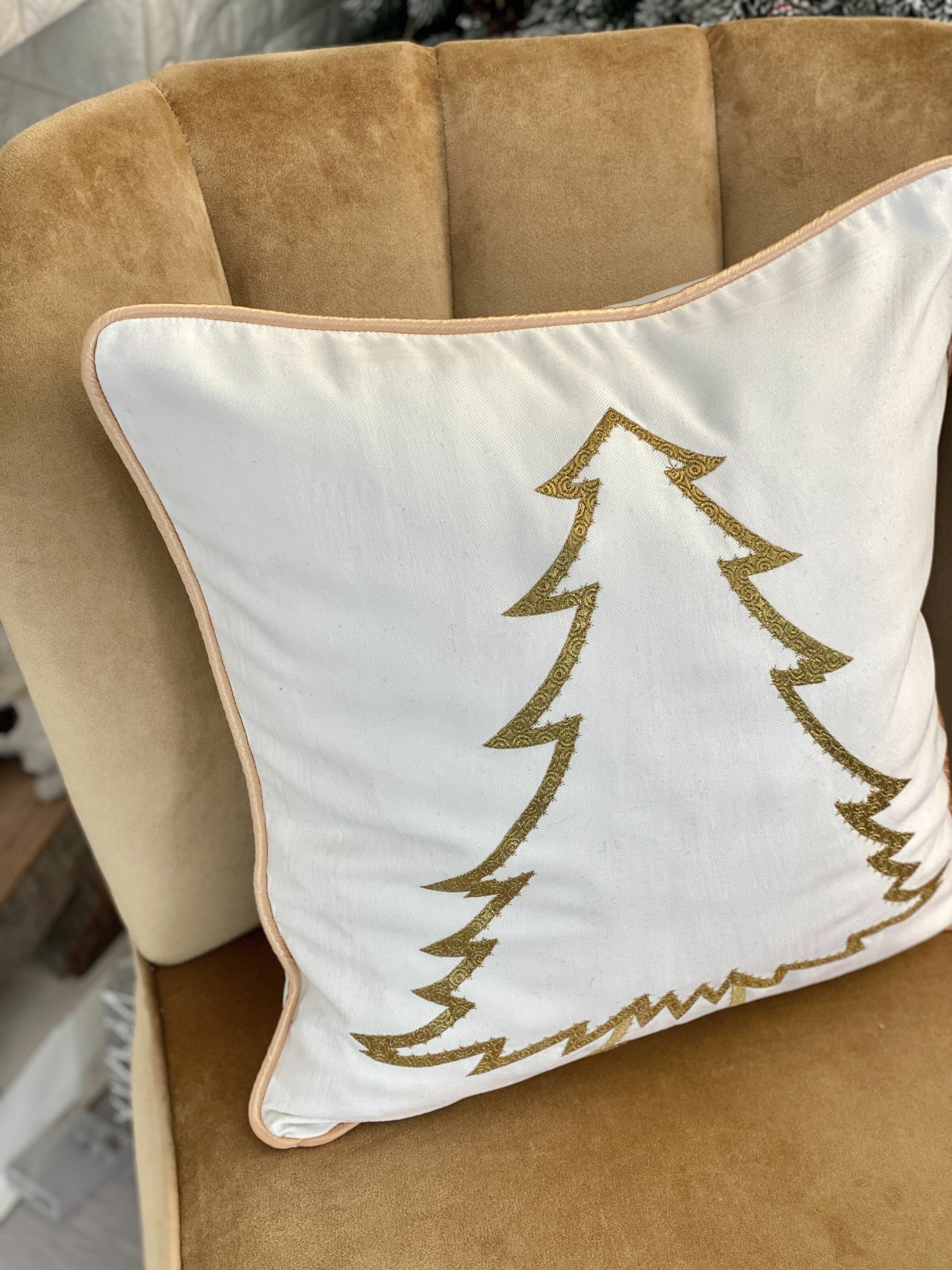 Наволочка одностороння з вишивкою XMAS TREE03, 45x45, Квадратна, Новорічний, Вишивка, 100% поліестер, Односторонній - фото 5