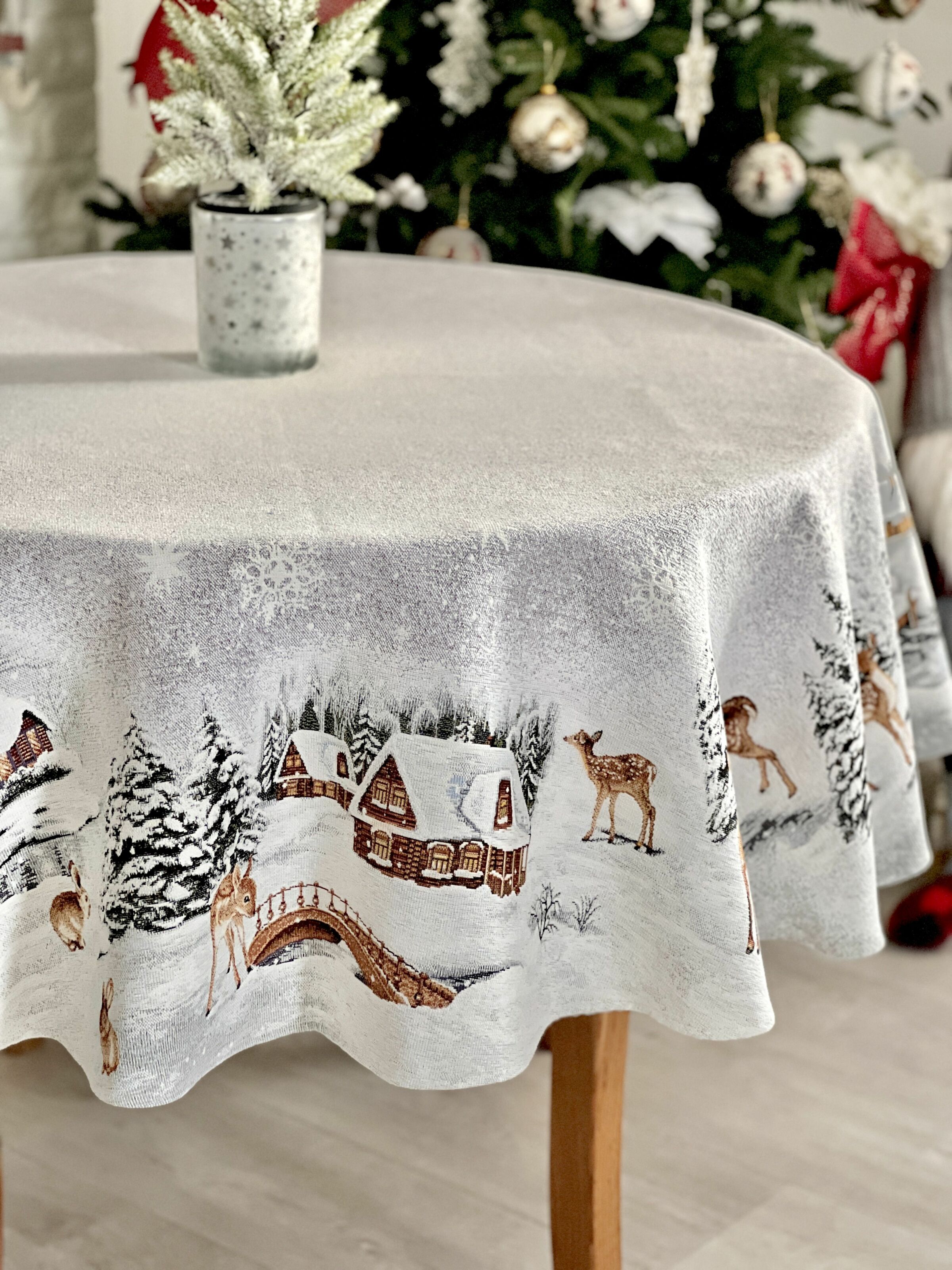Скатертина гобеленова WINTER Limaso, Ø160, Кругла, Новорічний, Без люрексу, з мікрофібою, 80% поліестер, 15% бавовна, 5% акрил, Гобелен - фото 8
