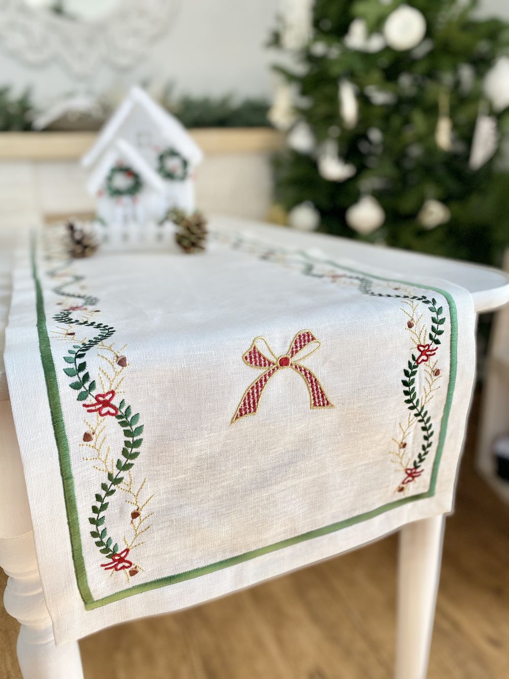 Доріжка на стіл з вишивкою NPLVB18, 40x140, Прямокутна, Новорічний, Вишивка, 100% льон - фото 5